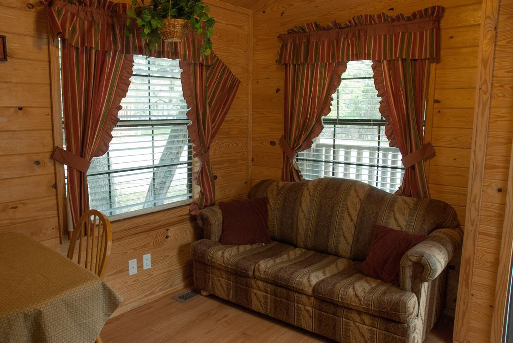 Medina Lake Camping Resort Cabin 3 Lakehills Esterno foto